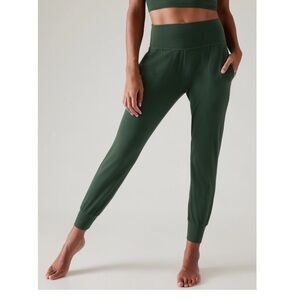 Athleta Salutation Jogger - Medium TALL